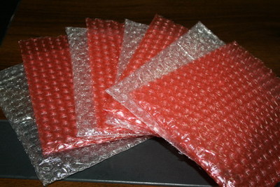 【供應氣泡袋、紅色汽泡袋、氣泡膜復合珍珠棉制袋】價格,廠家,圖片,其他塑料包裝材料,廣州佳力包裝材料制品廠-